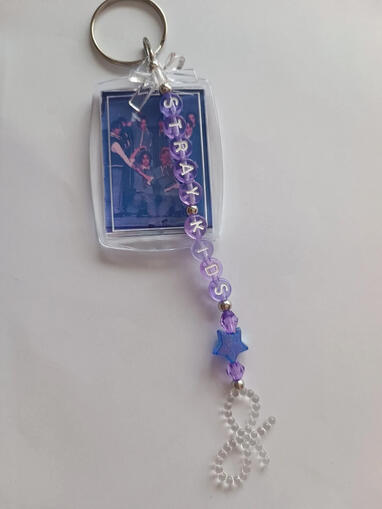 Stray kids ot8 keychain - Currently not in stock