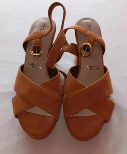 Brown sandals / heels - Tamaris